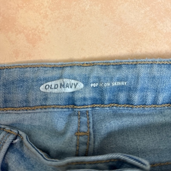 Old Navy Pop Icon Skinny Jeans Light Wash Stretch Denim — Women’s Size 2 - Picture 2 of 8